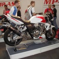 intermot 18 19 9 04 017